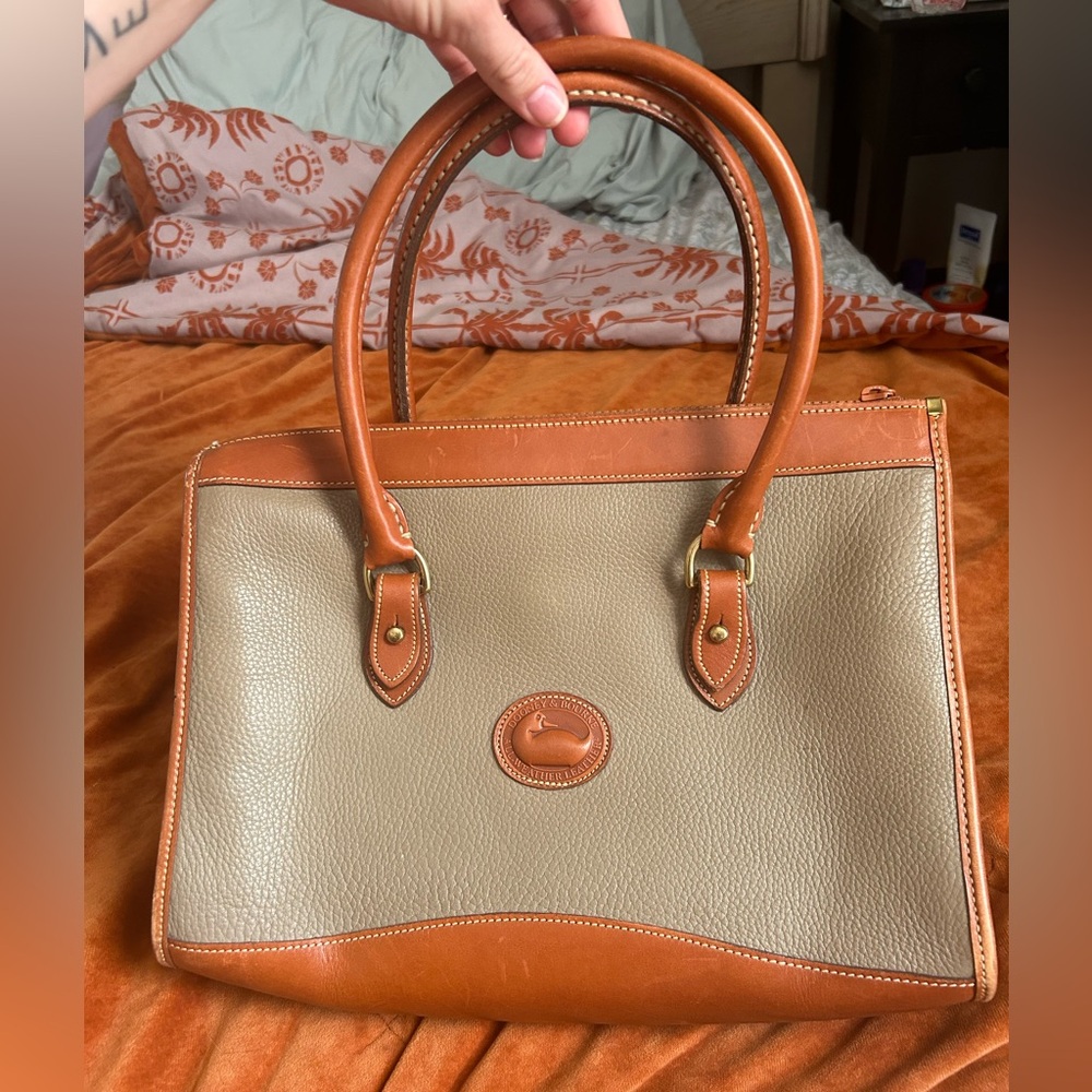 Dooney & Bourke bag